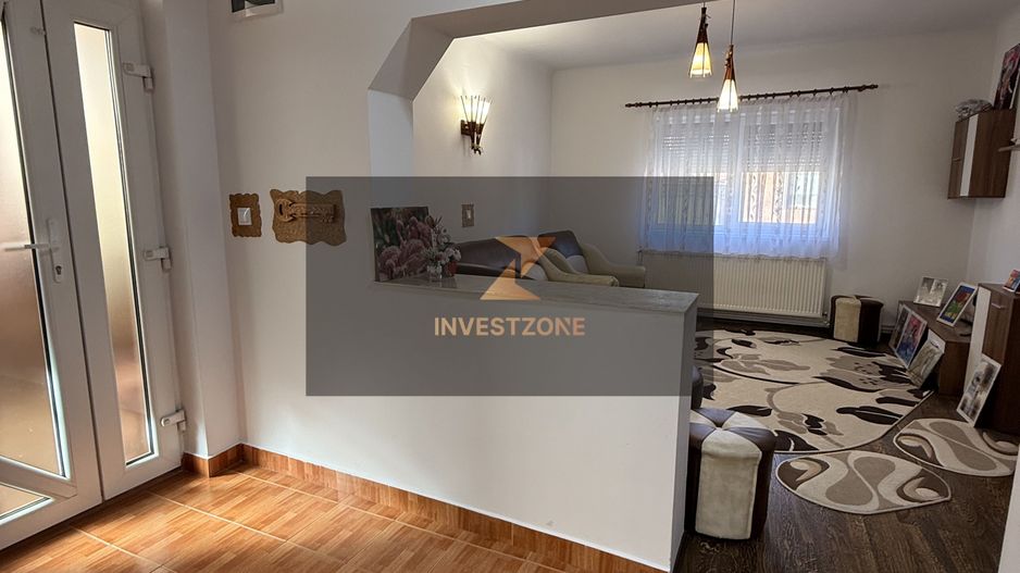 Apartament la casă cu curte proprie 311 mp și acces auto Ioșia, Oradea - Poză 13