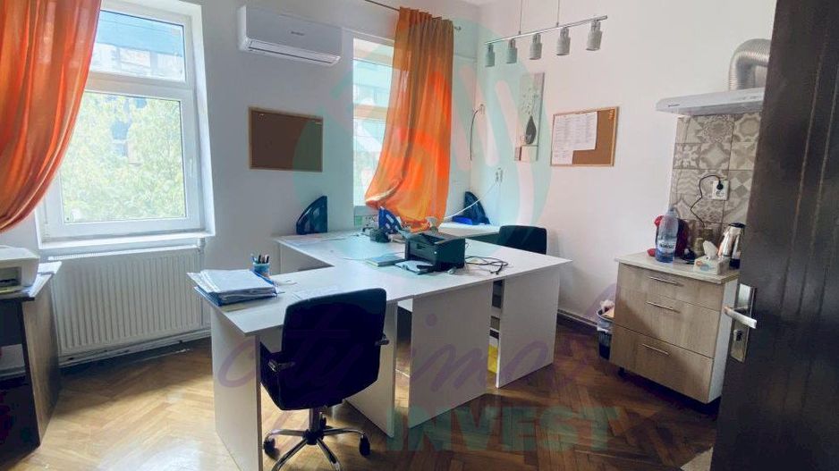 Cladire ideala pentru investitie sau birou - Poză 9