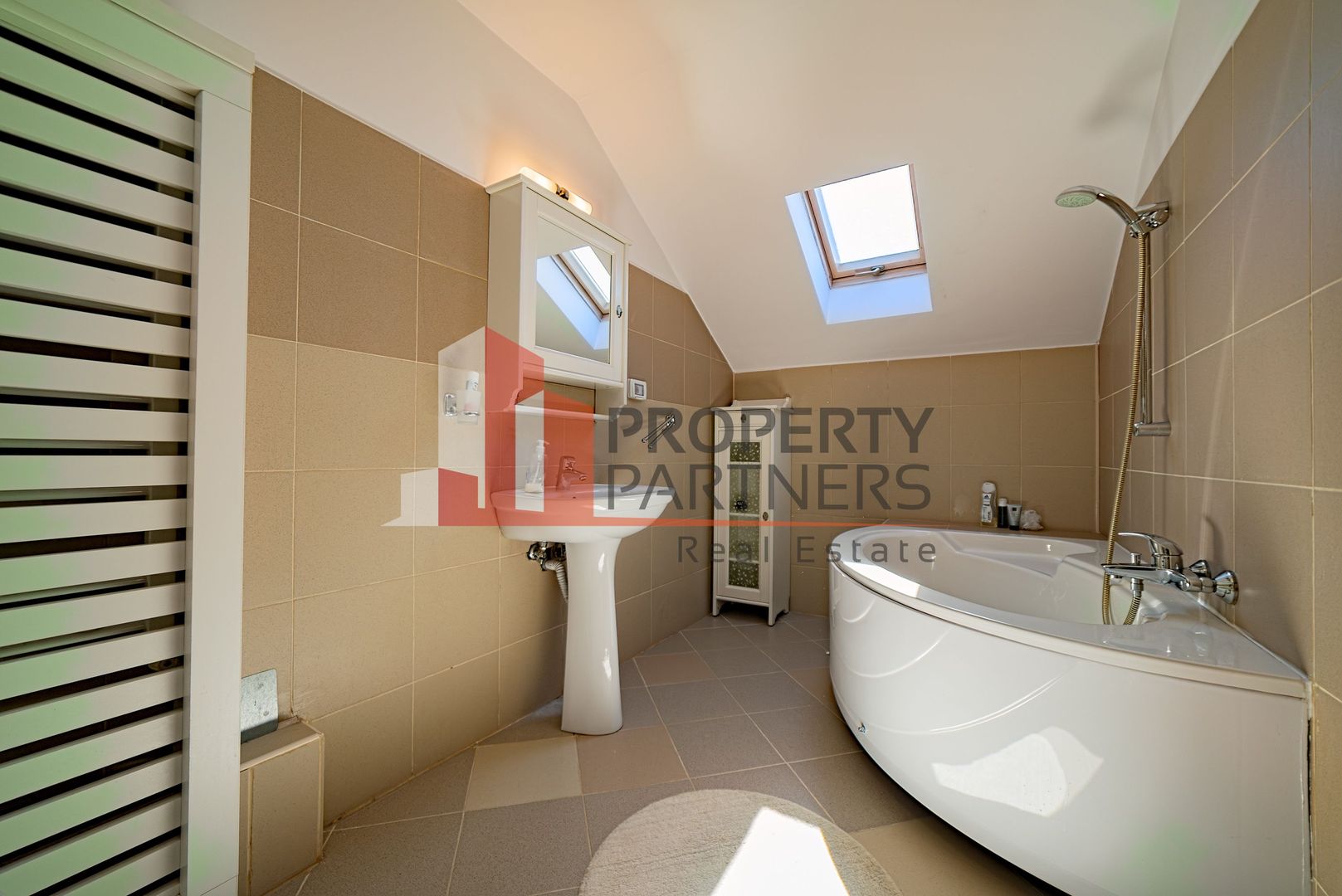 Vila de vacanță în Bran - Poză 18