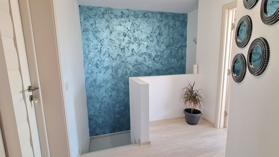 Casa 4 camere cu garaj mobilata si utilata cartier Izvor Tarlungeni - Poză 12