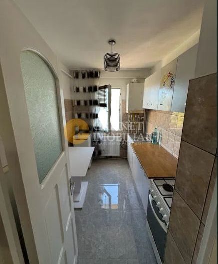 Apartament cu 2 Camere - Liber - Podu Ros Primaverii - Poză 4