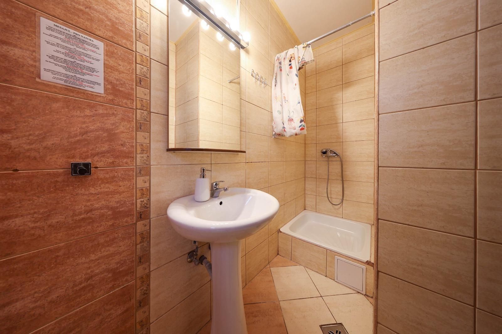 Vilă spațioasă de vânzare în Predeluț, Bran | 2000mp - Poză 28