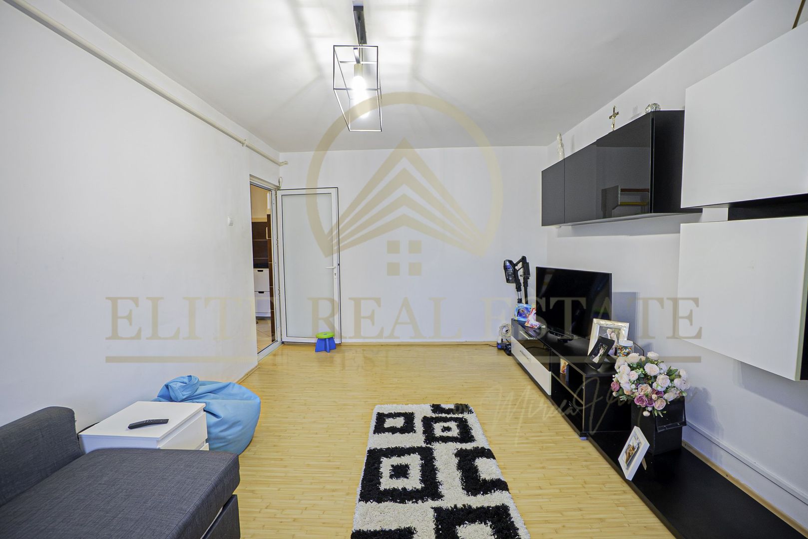 POARTA 6 - Vânzare apartament decomandat cu 2 camere, etaj 2. - Poză 2