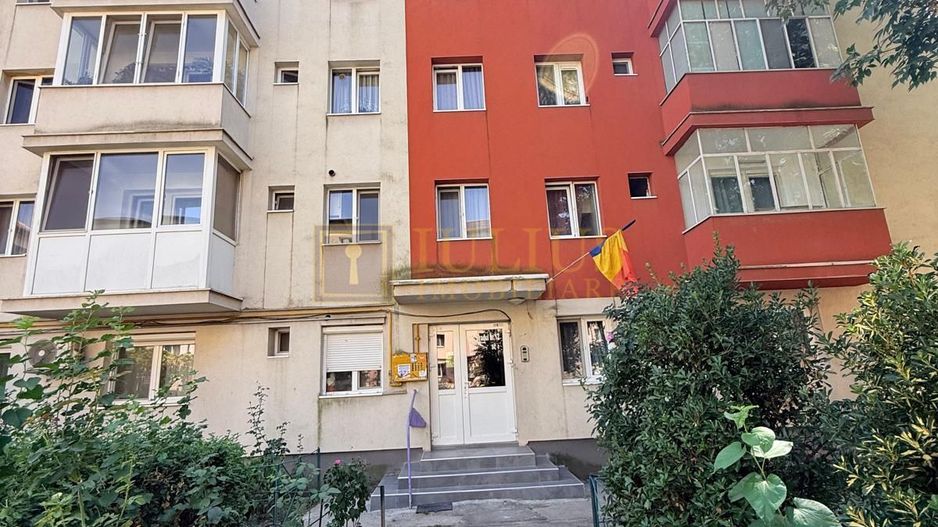 2 camere, zona Sala Olimpia - stadion Dan Paltinisan -Complex Studentesc - Poză 27