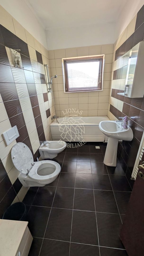 Apartament 46 mp-etaj 3-parcare-balcon-Zona Hotel Diana - Poză 5