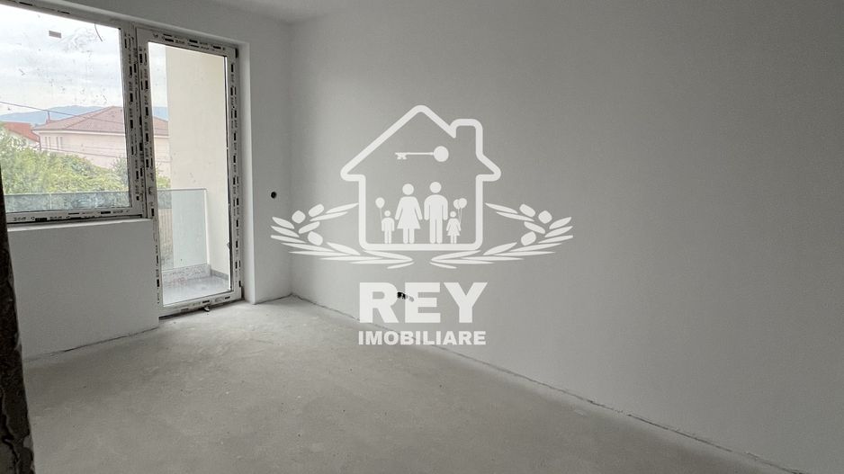 Apartament 3 camere,2 bai,2 balcoane, loc de parcare,Selimbar/Primarie - Poză 6