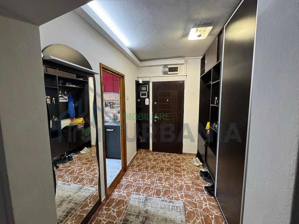 Apartament 3 camere, cartier Alexandru cel Bun, etaj intermediar, vedere bulevard, mobilat și utilat - Poză 3