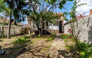 Casă pe Dorobanților | 716 mp teren | centrală gaz | Pârneava