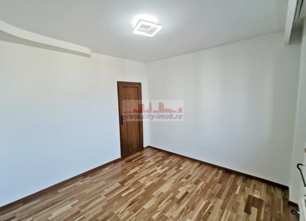 Vanzare Apartament 2 camere Mihalache, 115.000 euro,  Renovat Integral - Poză 18