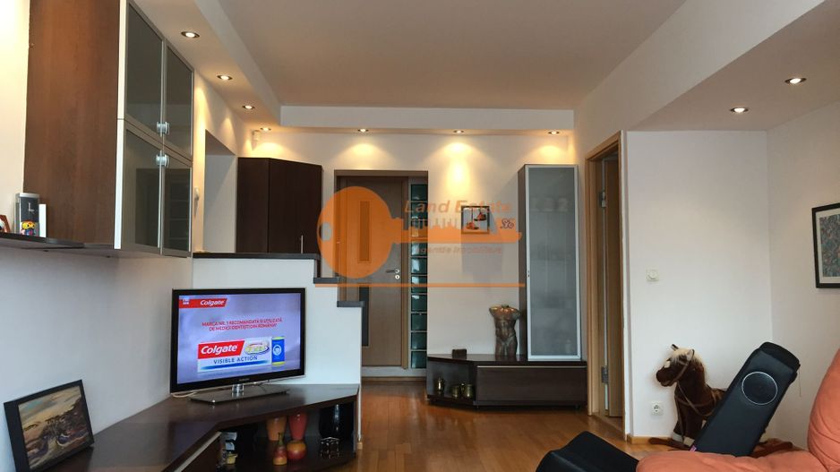 Vanzare 3 camere Vacaresti ( bloc 1985-aproape de metrou ) - Poză 5