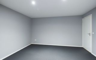 Casă cu 2 camere și 500 mp teren în Oroshaza - Poză 4