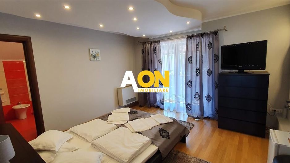 Casa 10 camere, ideala ca pensiune, zona Cetatii Alba Carolina - Poză 13