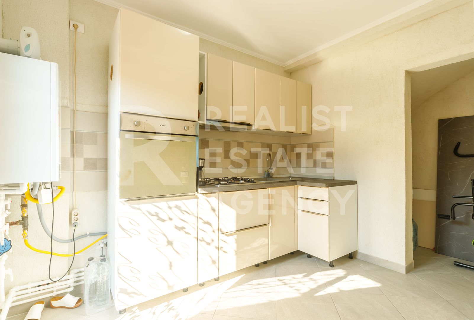Vânzare, casă cu 4 camere, loc. Măgurele, Ilfov - Poză 15