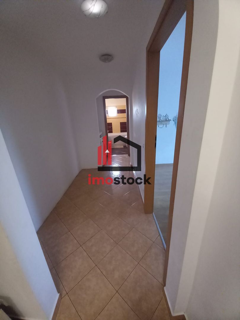 De vanzare apartament cu 3 camere, decomandat, etajul 2 - Poză 9