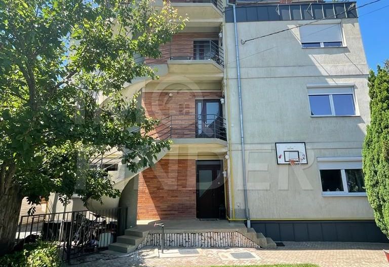 Inchiriere apartament 3 camere in Vila, Central - Poză 7