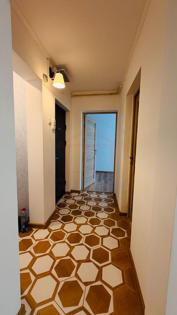 Apartament 3 camere semi. In Galati, Mazepa 1, etaj 1, renovat recent - Poză 6