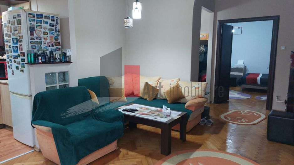 Apartamentul "ENIREJO", et. 1 in vila, FARA RISC SEISMIC, intrare exclusiva - Poză 6