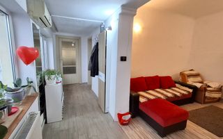 Casa de vanzare 3 camere Zona  Timpuri Noi - Poză 3