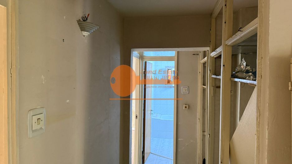 Apartament 4 camere decomandat – Rahova, Șos. Sălaj – Etaj 1 / 4 - Poză 12