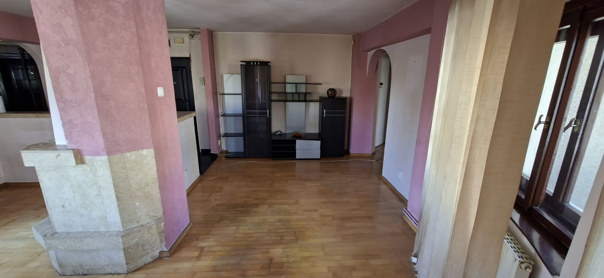 Apartament cu 3 camere - zona semicentrala - Poză 21