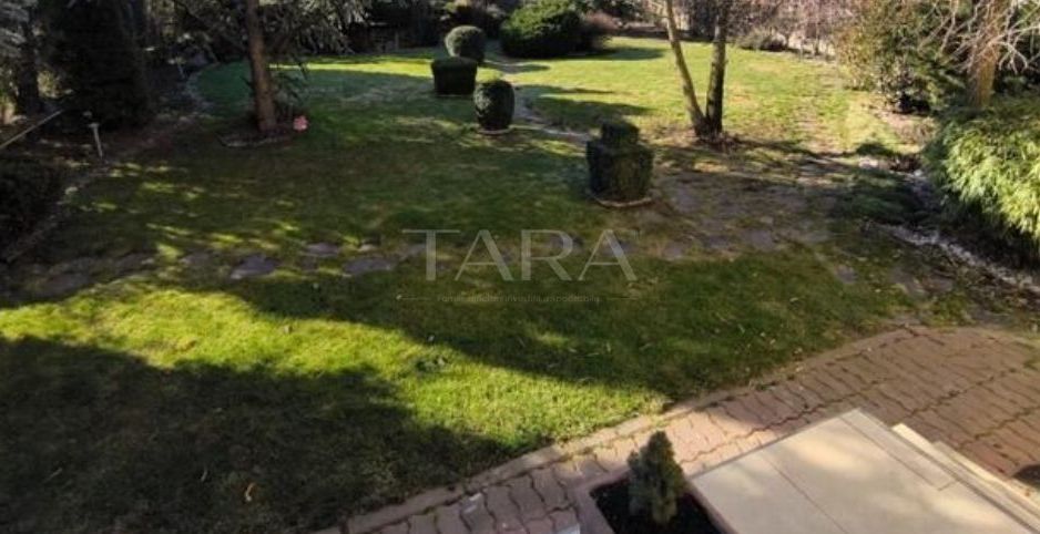 Casă spațioasă și luminoasă, cu teren generos, zona Europa - Poză 13