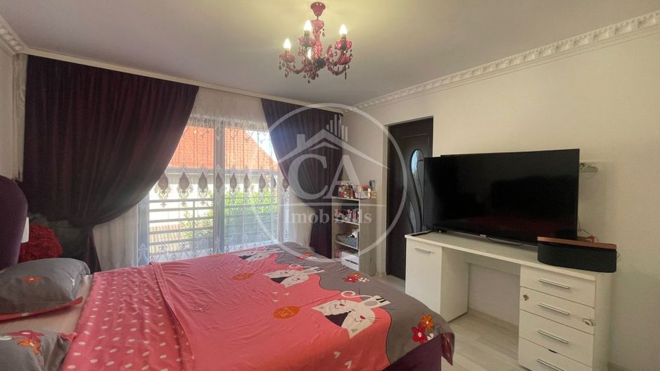 Casă de vânzare cu 4 camere în Cartierul Tineretului, Oradea - Poză 12