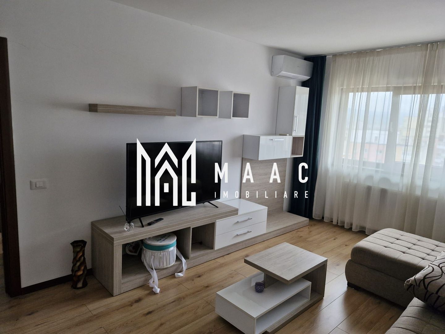 Apartament 2 camere de vânzare | Piața Simian, Râmnicu Vâlcea - Poză 2
