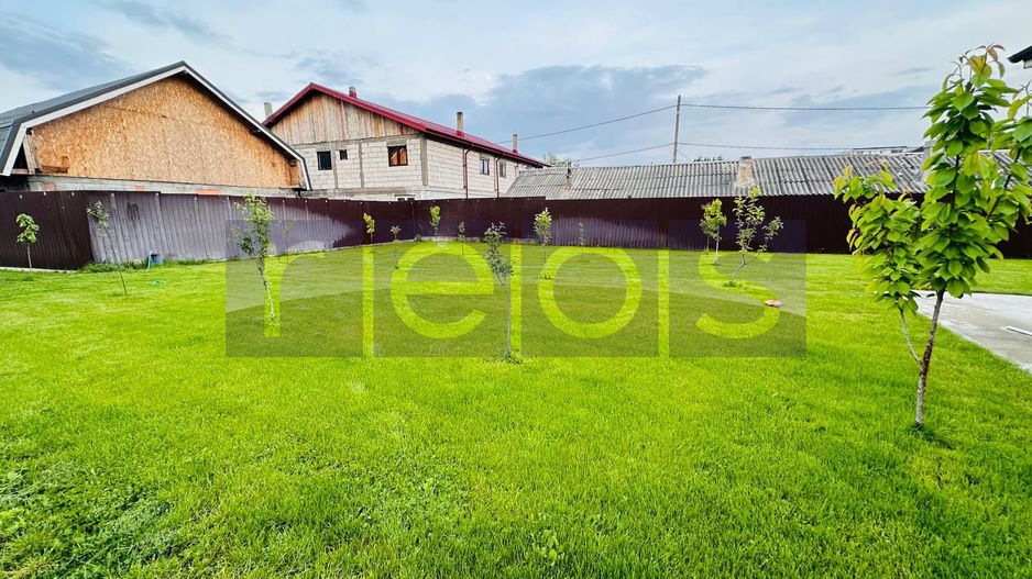 CASA DE VANZARE | 6 CAMERE | 1050 MP - Poză 2