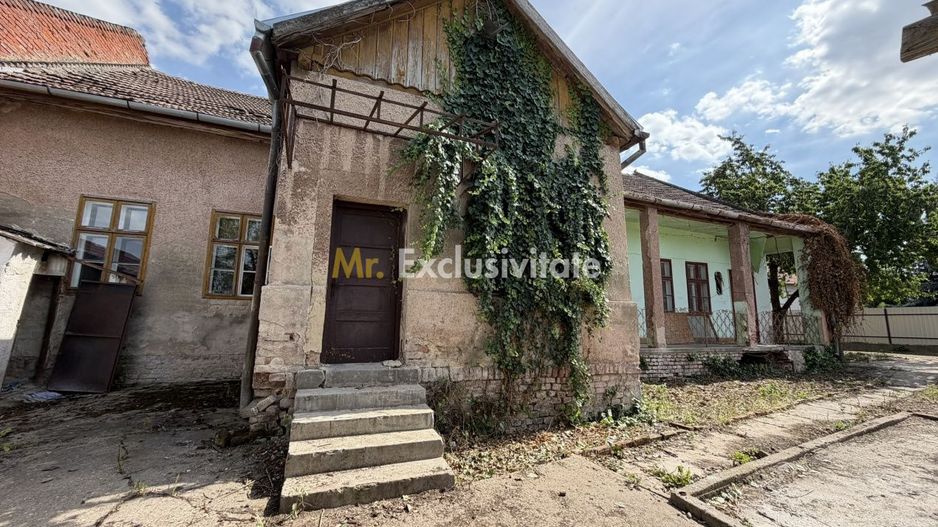 Casă de renovat cu teren 557 mp, central Str. Gh. Barițiu - Carei - Poză 7