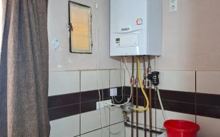 3 camere decomandat zona Bucovina - Poză 3