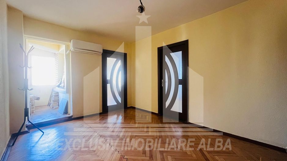Apartament cu 4 camere, etaj 1 , Ultracentral - Poză 4