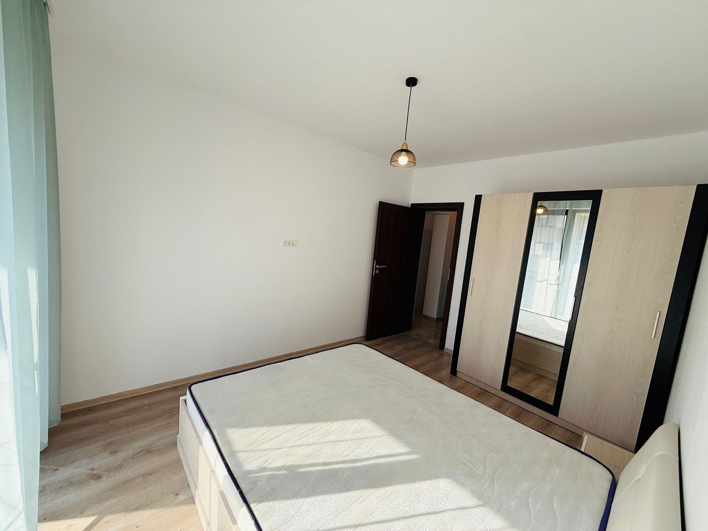 Giroc-Esso | 2 Camere | Etaj intermediar | Mobilat si Utilat | Loc de parcare - Poză 11