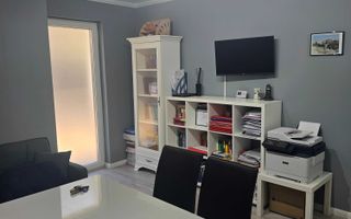 Apartament în zona Teatrului Național. - Poză 1