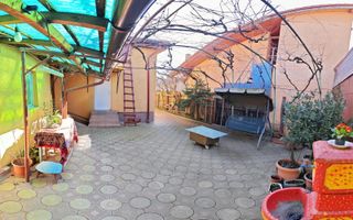 Casa cu personalitate in Calomfirescu – spatiu, liniste si teren gener - Poză 23