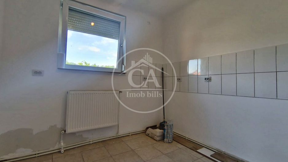 Apartament de vanzare cu 2 camere si curte in zona Centrala, Otadeaa - Poză 7