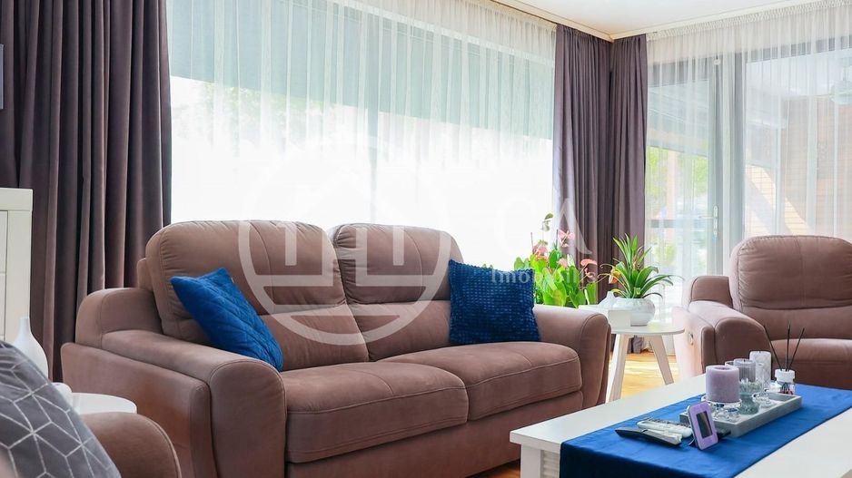 Vila cu piscina de vanzare - P+E str.Adevarului, Oradea - Poză 15