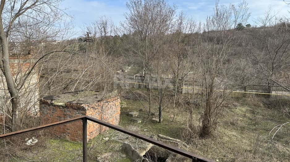 De vânzare spațiu comercial cu suprafața totală de 500m2  pe teren de 7ari în centru Orheiului. - Poză 6