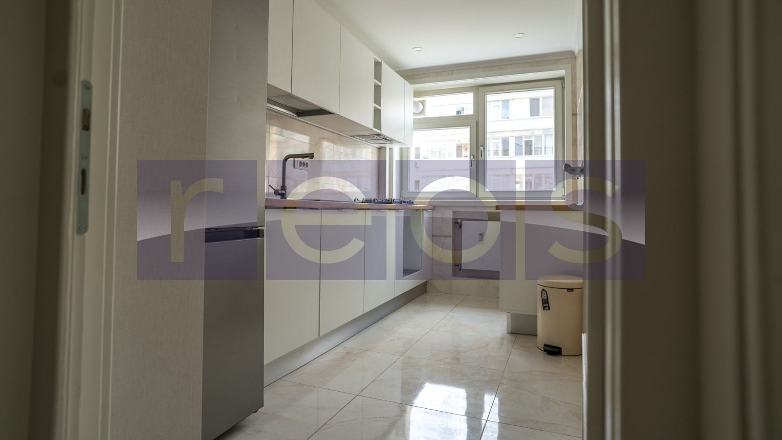 Apartament 3 camere Obor | Renovat complet | Finisaje Premium - Poză 4
