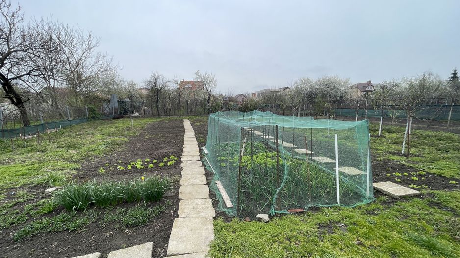 Casa de vanzare cu teren generos - Poză 12