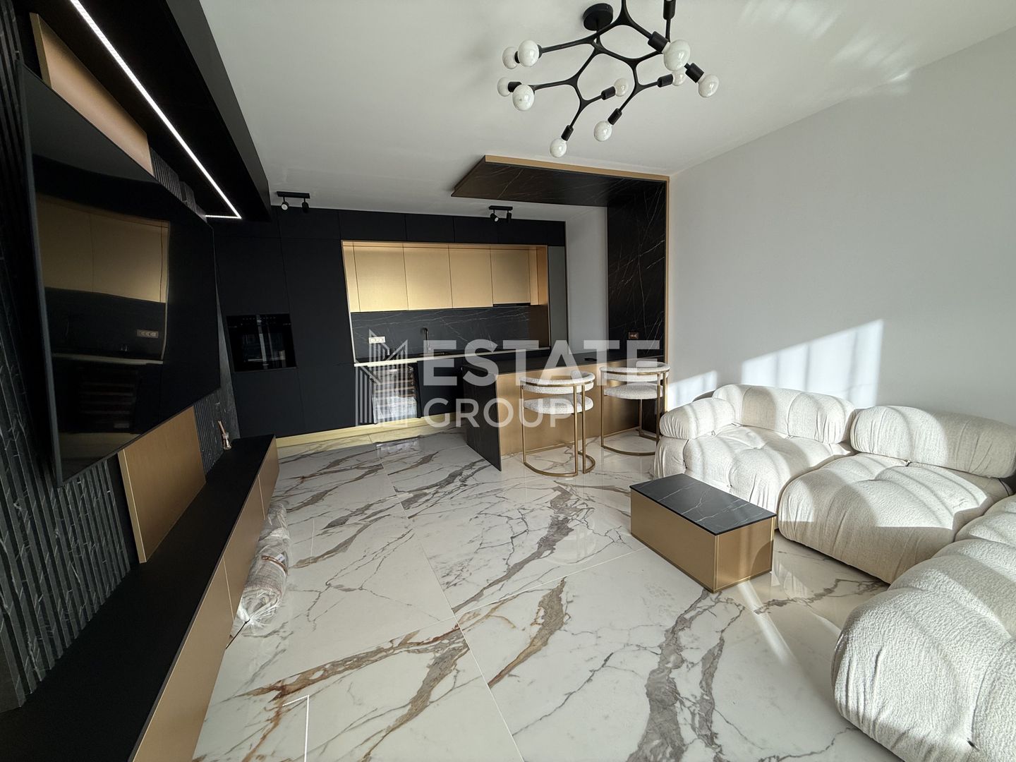 Apartament cu 2 camere in Braytim complet mobilat si utilat - Poză 4