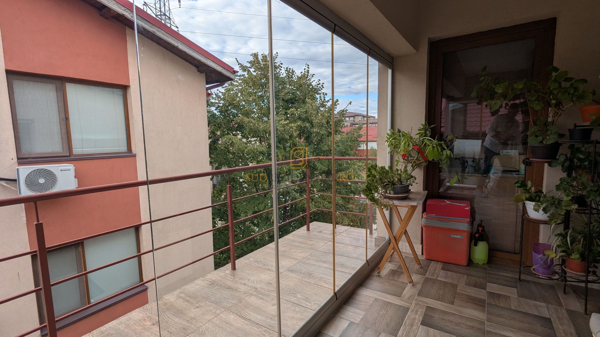 3 cam, 84mp, terasa sticla, curte 69mp, 2 parcari, boxa |Drumul Fermei - Poză 19