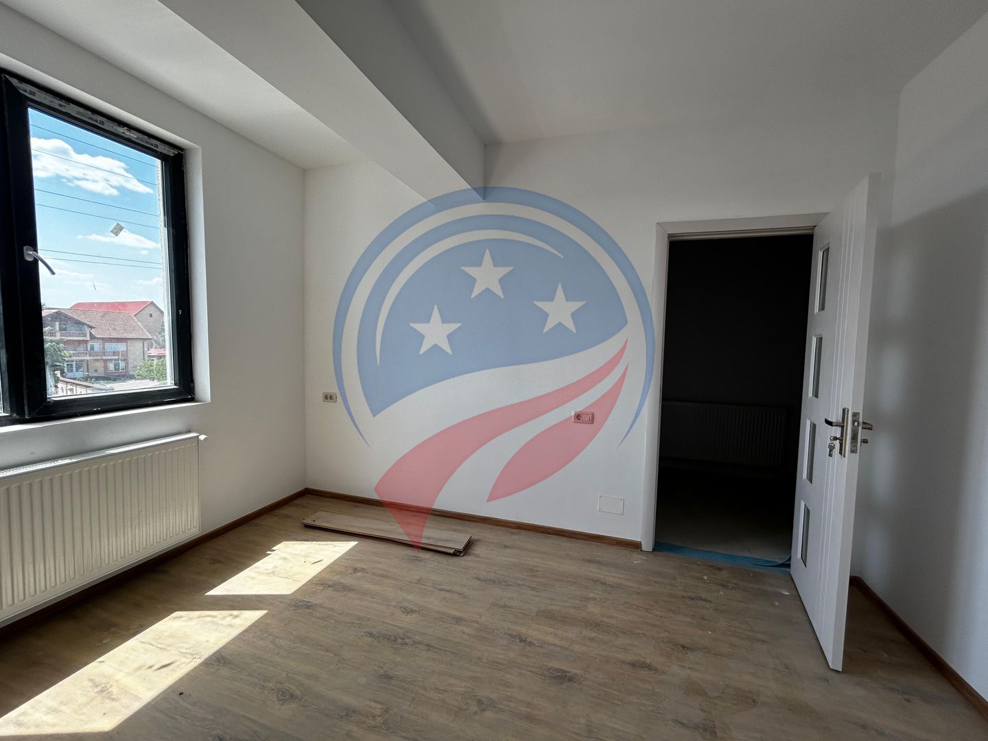 GARSONIERE SI APARTAMENTE IN BLOC NOU, ZONA 1 MAI - Poză 4