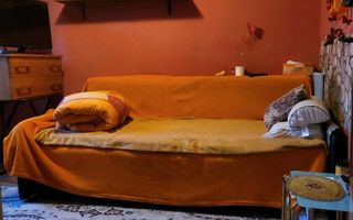 Vând apartament cu 3 camere în Dambu - Poză 3