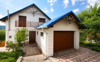 Casă generoasă cu 2 Nivele și confort modern – 10 Ari, Băcioi (sat Frumușica) - Poză 4