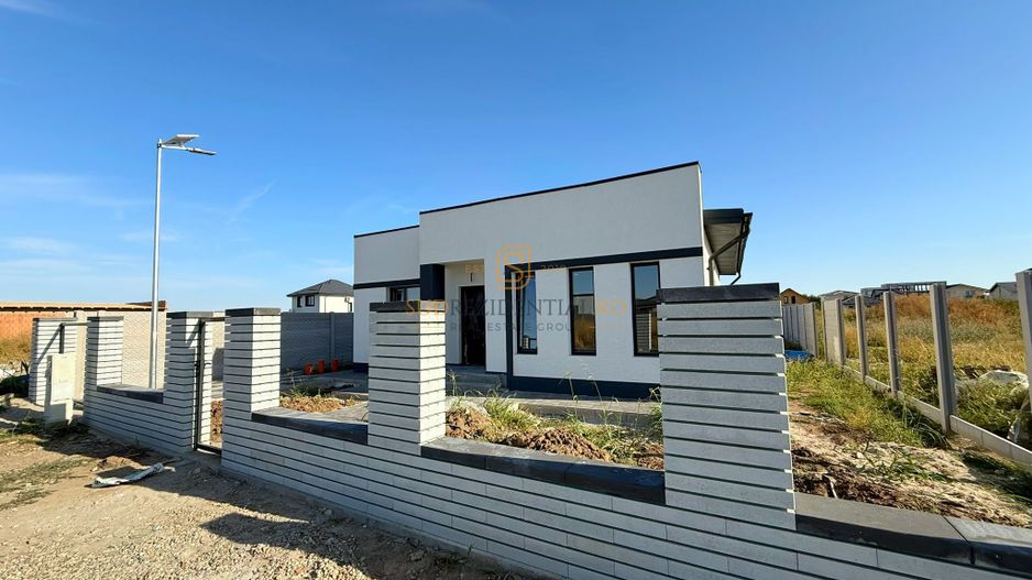 Casa individuala / Teren 469 mp / 4 Camere / La bulevard - Poză 3