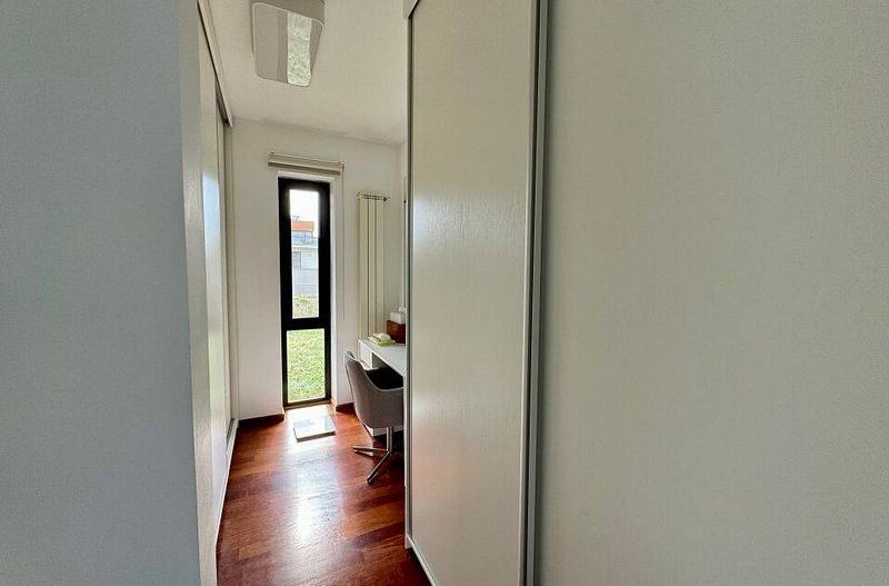 Vila lux de vanzare in cel mai dorit complex din Erou Iancu Nicolae-locatie rara - Poză 29