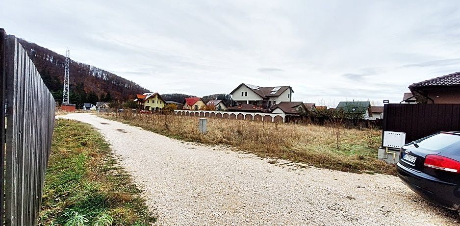 Bunloc, teren superb de 808mp cu priveliste si utilitati, 135000 euro - Poză 6