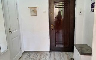 Vanzare apartament 3 camere, Micro 17, 60 mp, 88.000 EURO - Poză 4