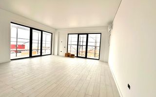 Apartament de vanzare 2 camere- vedere la mare - Poză 3