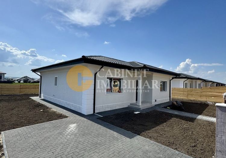 Casa invidiuala cu 4 camere si 2 bai - plan drept - Poză 1